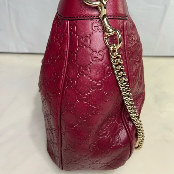 GUCCI Soft Guccissima Medium Emily Hobo Classic Ruby - Picture 9 of 14